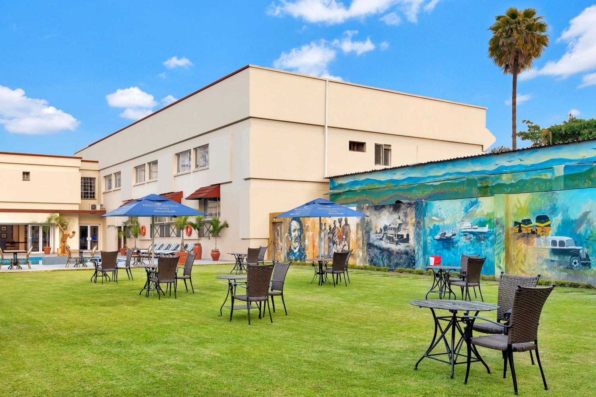 Protea Hotel By Marriott Blantyre Ryalls Eksteriør bilde