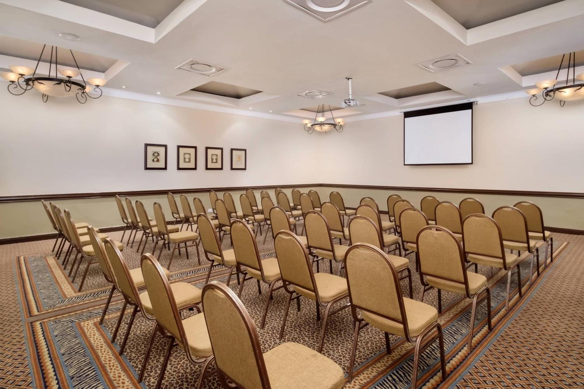 Protea Hotel By Marriott Blantyre Ryalls Eksteriør bilde