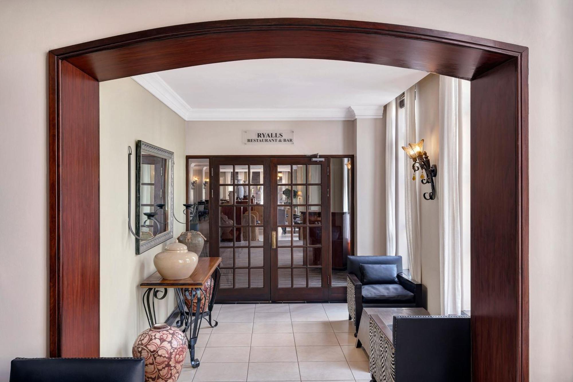Protea Hotel By Marriott Blantyre Ryalls Eksteriør bilde