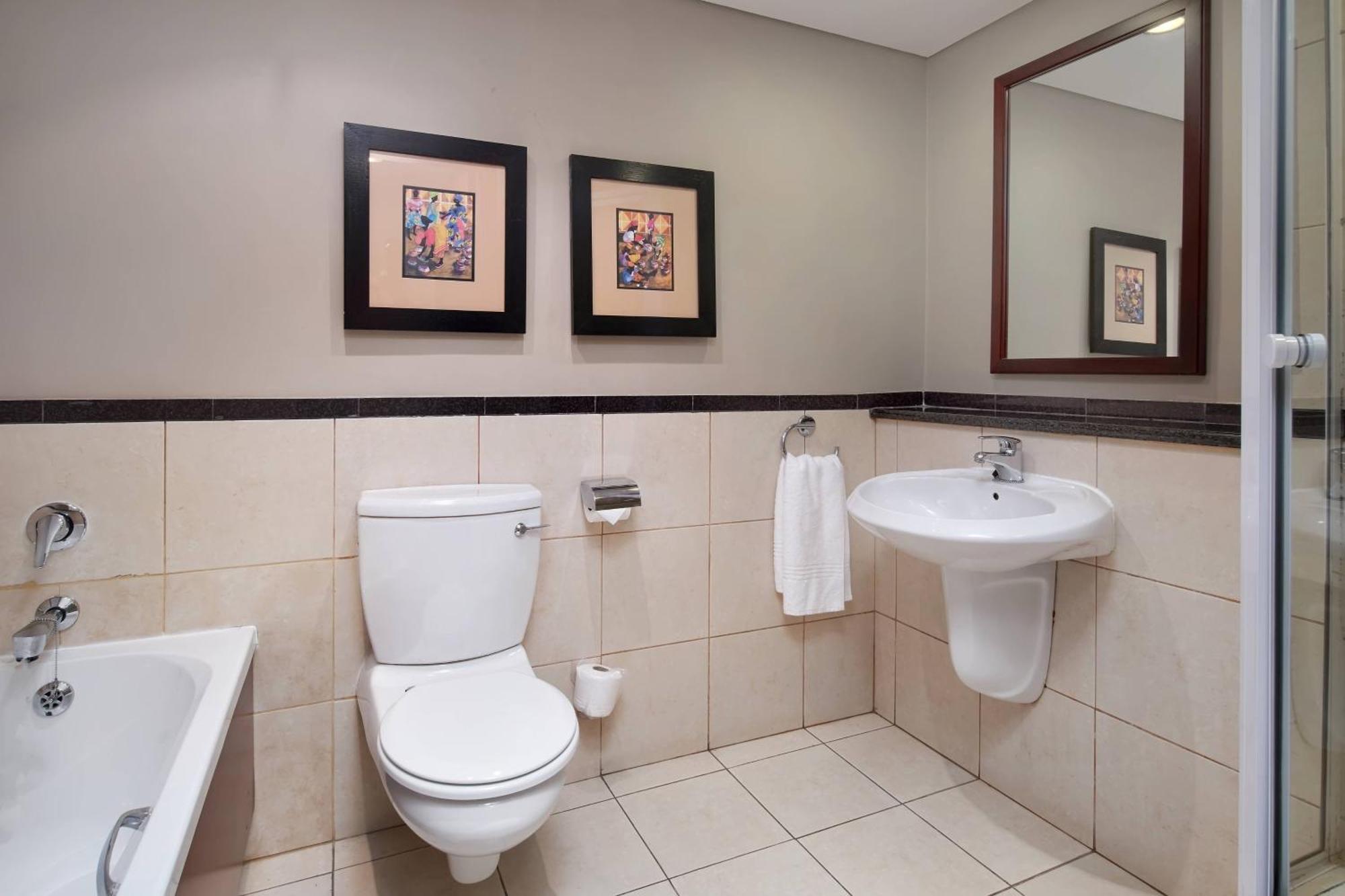 Protea Hotel By Marriott Blantyre Ryalls Eksteriør bilde